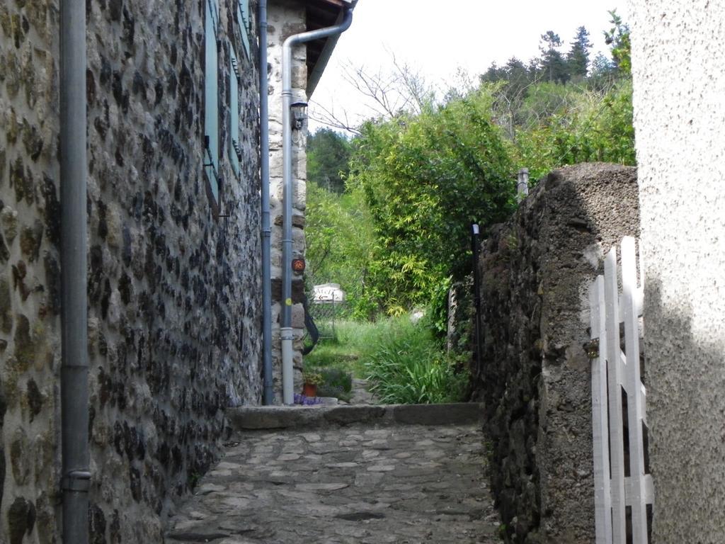 Le Cabanon Panzió Thueyts Kültér fotó